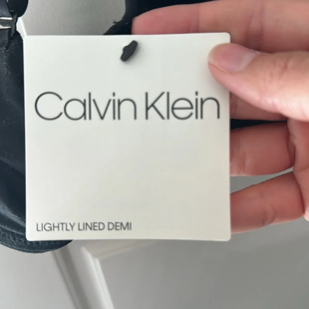 Calvin Klein Black Lightly Lined Demi Bra 36B - Picture 5 of 6